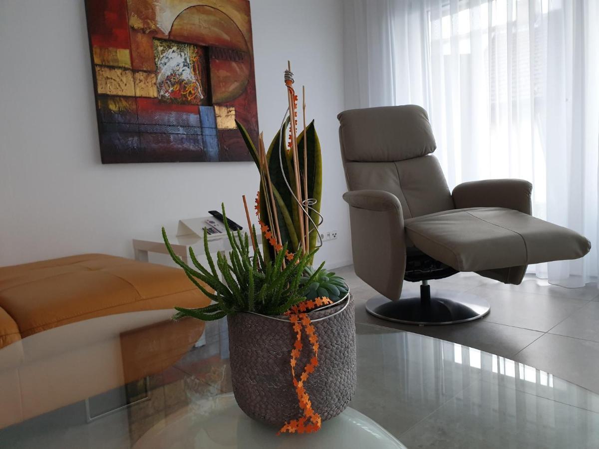 באד נוישטאדט אן דר סאאלה Ferienwohnung Happynes מראה חיצוני תמונה