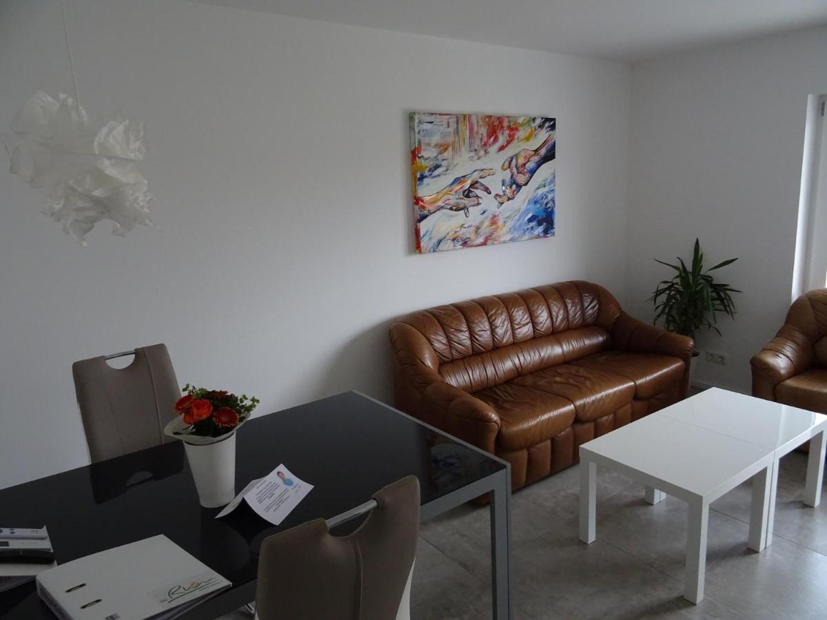 באד נוישטאדט אן דר סאאלה Ferienwohnung Happynes מראה חיצוני תמונה